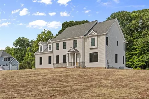 112 Stallion Dr, Glastonbury, CT 06033