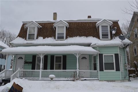 69 Battey St, Putnam, CT 06260 photo 1