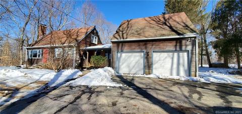 122 Wadsworth Ln, Willimantic, CT 06226 photo 1