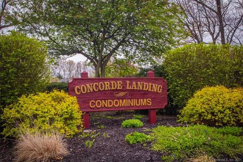 9 Concorde Way #B4, Windsor Locks, CT 06096 photo 1