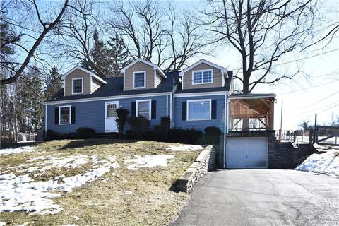 2 Overlook Dr, Wallingford, CT 06492 photo 1