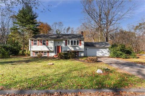 7 Willow Ln, Clinton, CT 06413 photo 1