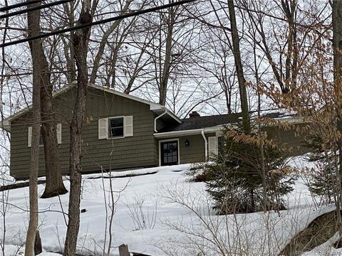 444 E River Rd, Riverton, CT 06065 photo 1