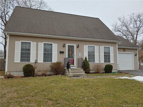 268 Mechanic St, Killingly, CT 06239 photo 1