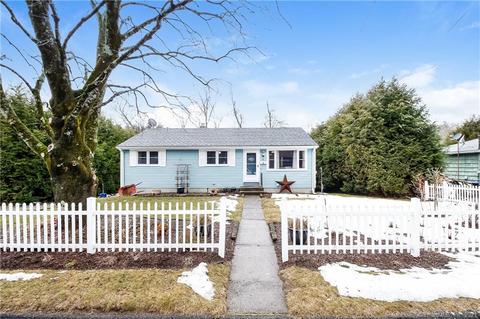 32 Fairmount St, Putnam, CT 06260 photo 1