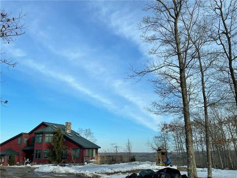 600 Hillside Vw, Killingly, CT 06239 photo 1