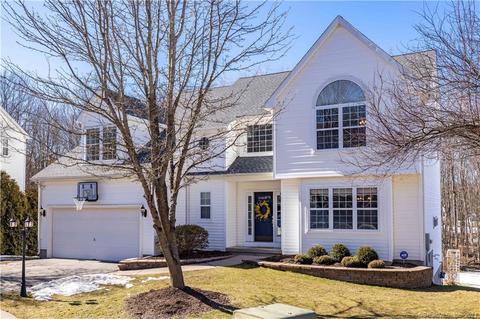 85 Moss Gln, Middletown, CT 06457 photo 1