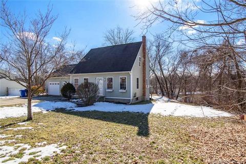 27 Katherine Ave, Killingly, CT 06239 photo 1
