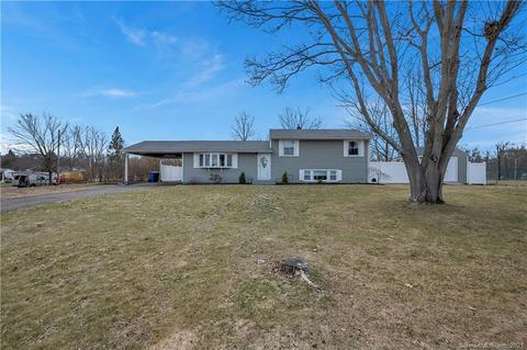 1 Birch Dr, Wallingford, CT 06492 photo 1