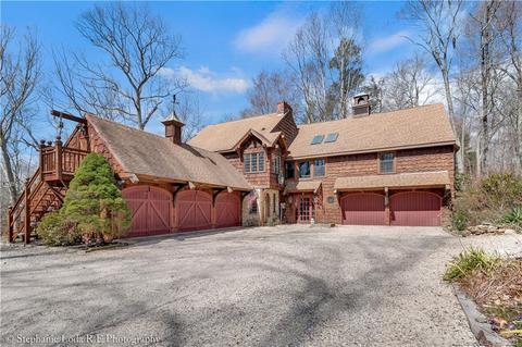 2 Ledgewood Dr, North Branford, CT 06471 photo 1