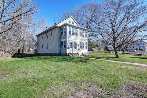 48 Old West High St, East Hampton, CT 06424 photo 1