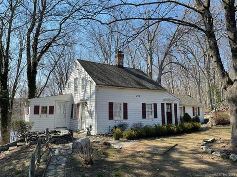 18 Sherman St, Newtown, CT 06482 photo 1