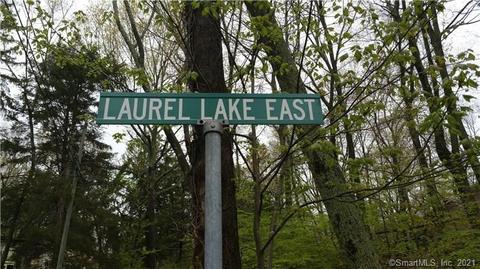 35 Laurel Lk E, Weston, CT 06883 photo 1
