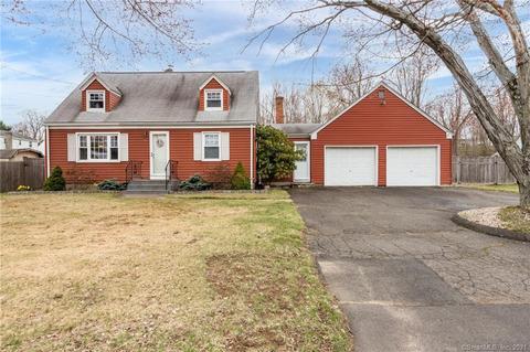 2 Wicklow St, Windsor Locks, CT 06096 photo 1