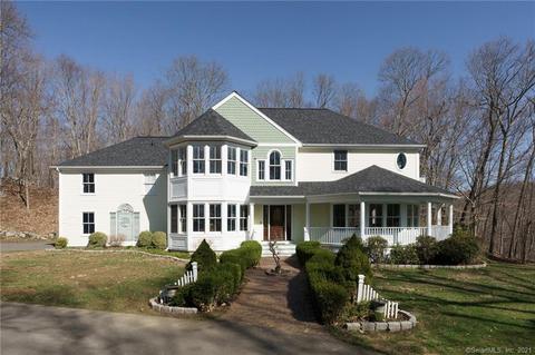 21 Werf Dr, Redding, CT 06896 photo 1