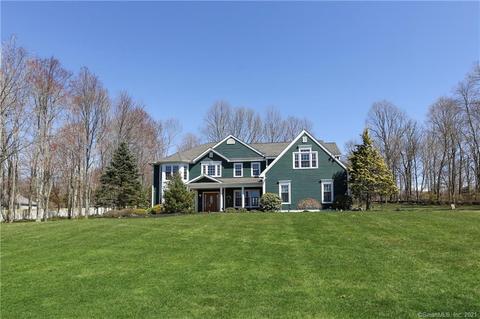 50 Charter Ridge Dr, Newtown, CT 06482 photo 1