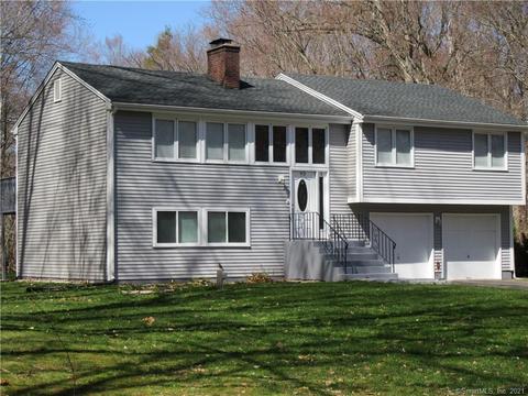 92 Adams Rd, Bloomfield, CT 06002 photo 1