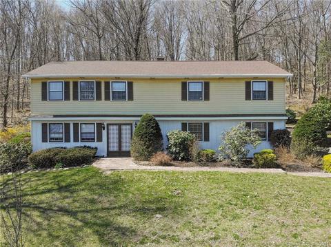 40 E Gate Rd, Danbury, CT 06811 photo 1