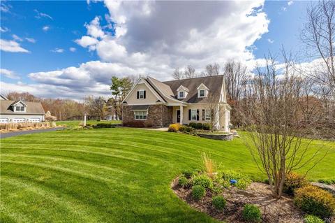 7 Pembroke Dr, Suffield, CT 06078 photo 1