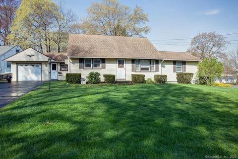 1 Dell Ct, Wallingford, CT 06492 photo 1