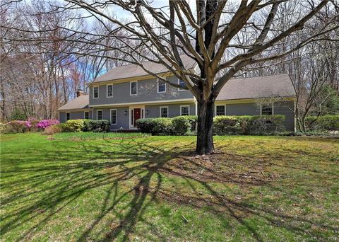 13 Robin Ln, Monroe, CT 06468 photo 1