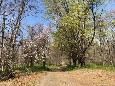 14 Whortleberry Rd, Redding, CT 06896 photo 1