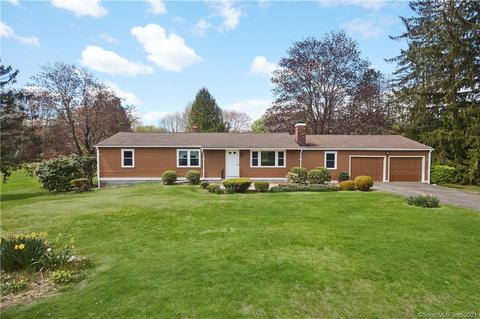121 Walnut St, Monroe, CT 06468 photo 1
