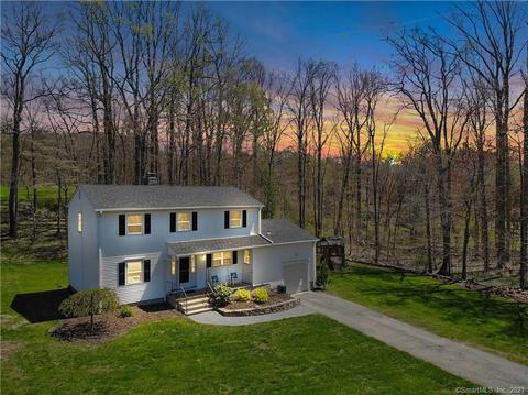 15 Toll Gate Rd, Monroe, CT 06468 photo 1