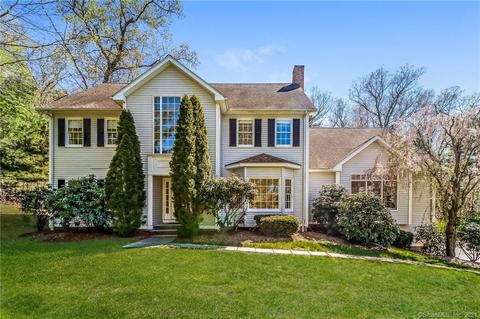 16 Pearl St, Newtown, CT 06482 photo 1