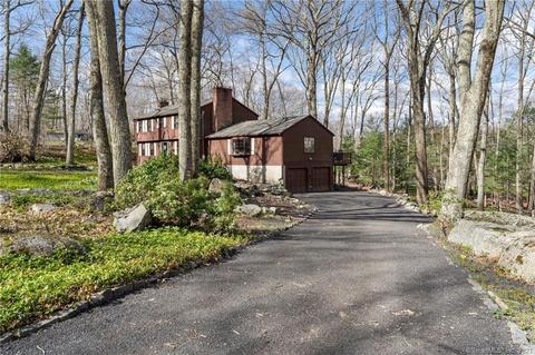 16 Rowledge Pond Rd, Newtown, CT 06482 photo 1