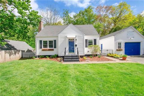 79 Circle Dr, Windsor Locks, CT 06096 photo 1