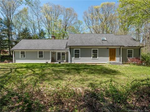 28 Fawn Brook Cir, Madison, CT 06443 photo 1