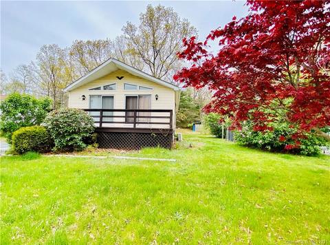93 Colonial Rd, Plainfield, CT 06374 photo 1