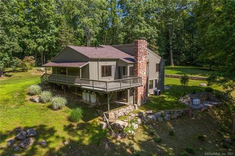 4 Marli Ln, Redding, CT 06896 photo 1