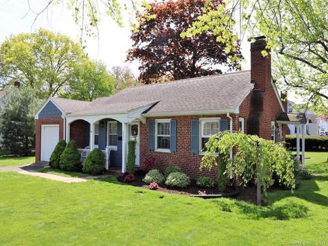 531 Nott St, Wethersfield, CT 06109 photo 1