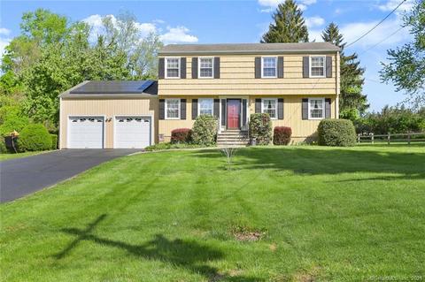 351 Edison Rd, Trumbull, CT 06611 photo 1