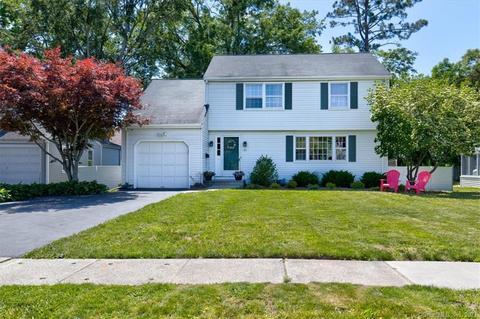 35 Deerfield Rd, Wethersfield, CT 06109 photo 1