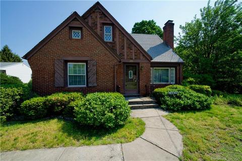 1486 River Boulevard Ext, Suffield, CT 06078 photo 1