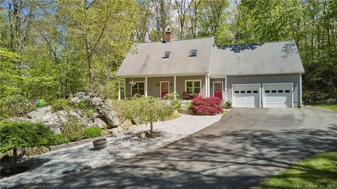 79 Maple St, Chester, CT 06412 photo 1