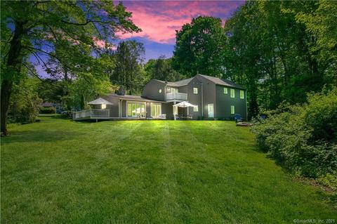 15 Carmen Ln, Monroe, CT 06468 photo 1