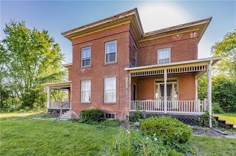 165 Elm St, Windsor Locks, CT 06096 photo 1