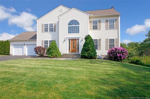 5 Doherty Dr, Wallingford, CT 06492 photo 1