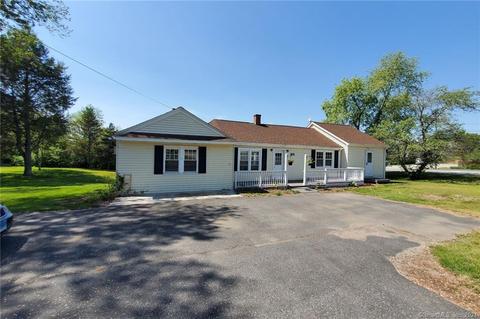 925 Norwich Rd, Plainfield, CT 06374 photo 1