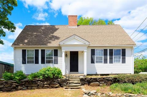 215 Tracy Rd, Killingly, CT 06241 photo 1