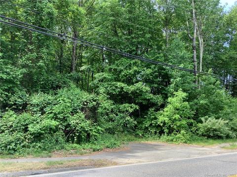 207 Tashua Rd, Trumbull, CT 06611