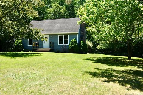35 Bow Ln, Griswold, CT 06351 photo 1
