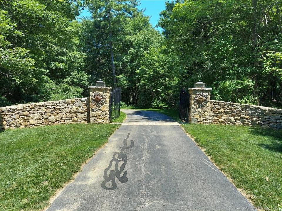 612 Cook Hill Rd, Killingly, CT 06239 6 Photos MLS 170405842 Movoto