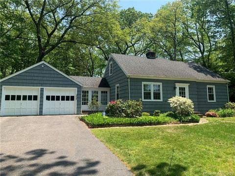 625 Ridge Rd, Orange, CT 06477 photo 1