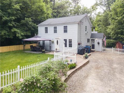 1415 Mapleton Ave, Suffield, CT 06078 photo 1