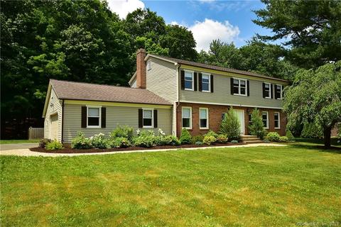 3 Plantation Dr, Suffield, CT 06078 photo 1